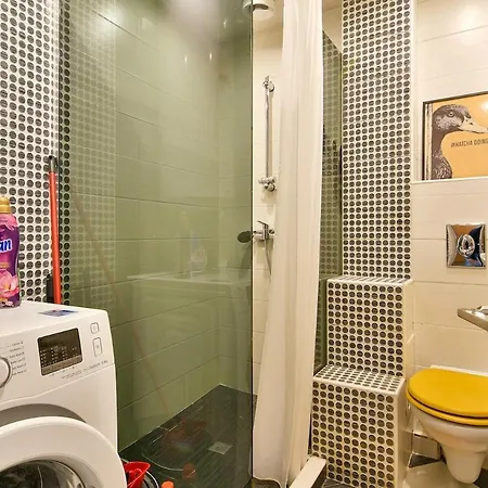 2br Haven - Steps From The Mall Apartment Varna