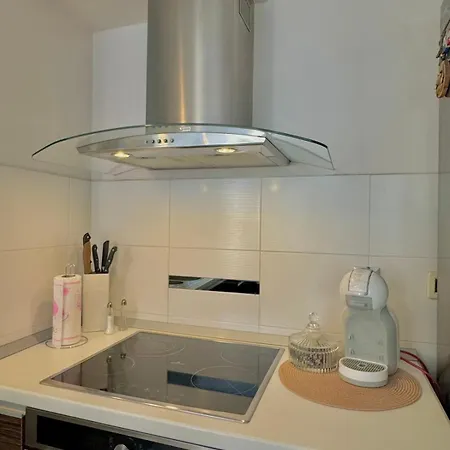 2br Haven - Steps From The Mall Apartment *
