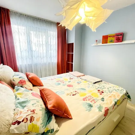 Apartment 2br Haven - Steps From The Mall Varna